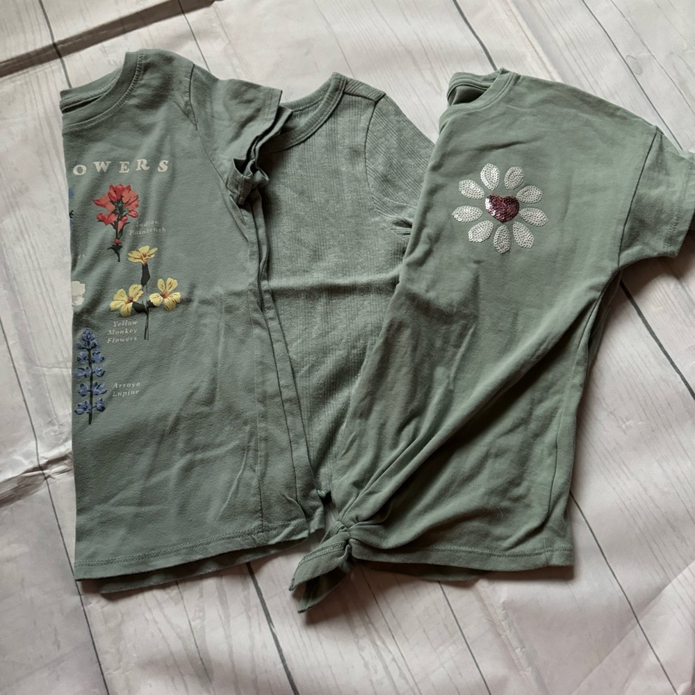 Girl’s Wonder Nation Green Shirt Bundle size Medium 7/8